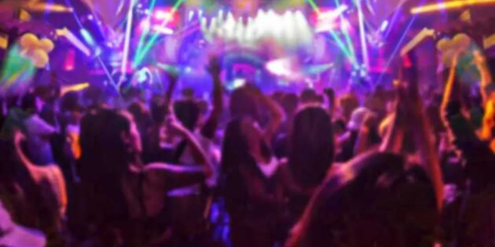 Prefeito teria participado de festa com 200 pessoas. 