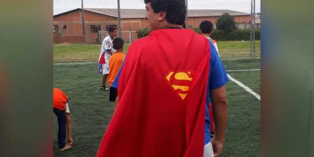 Ex-secretário municipal de obras afirmou que "só existe um Superman em Ponta Grossa"