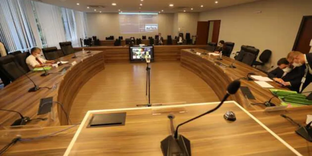 Reunião da Comissão da Comissão de Constituição de Justiça (CCJ) da Assembleia Legislativa do Paraná