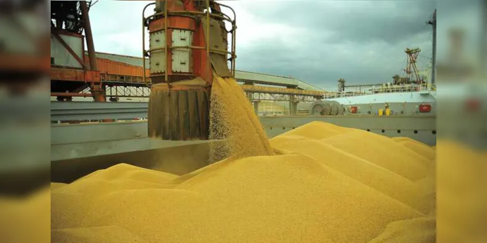 A soja foi o produto mais importado, e seus derivados, os produtos mais exportados
