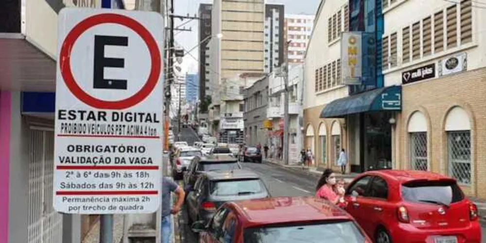 Após 12 dias, o sistema de estacionamento regulamentado retorna hoje (10).