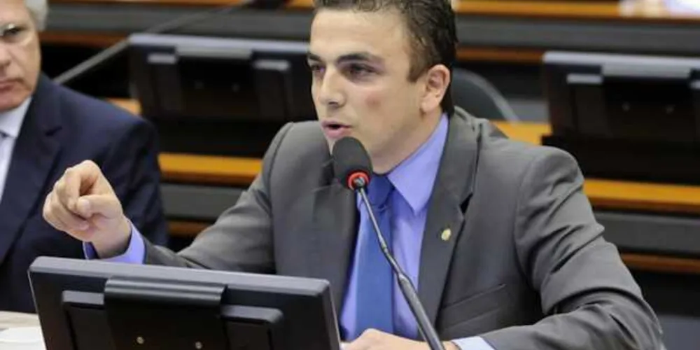 Deputado estadual Aliel Machado Bark.