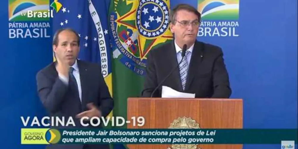 Imagem ilustrativa da imagem Bolsonaro amplia compra de vacinas no Brasil