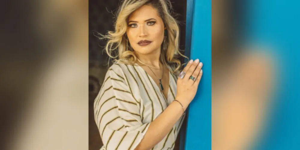 Brinde à vida - Elisangela Januário receberá as felicitações pela troca de idade nesta terça-feira (11). Elisangela por onde passa esbanja charme e elegância, além de sempre prestigiar as principais causas sociais de nossa cidade. 