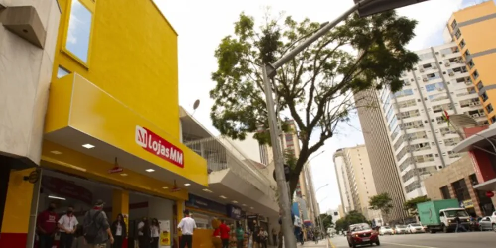 Nova loja está localizada na rua Marechal Deodoro, na região do maior polo comercial e financeiro da capital paranaense 