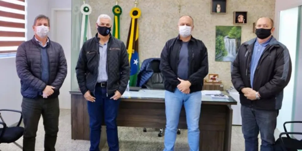 Prefeito Osnei Stadler (DEM) esteve reunido com representante do Sebrae