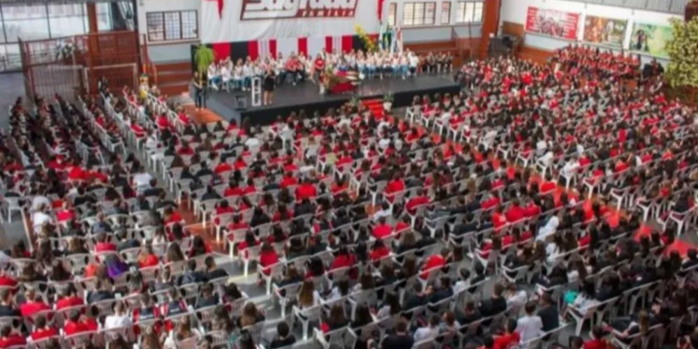 Momento de oração ao Dia das Mães e será transmitido pelo Youtube no canal do Colégio nesta sexta-feira