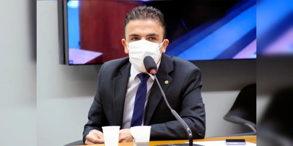 Deputado federal Aliel Machado.