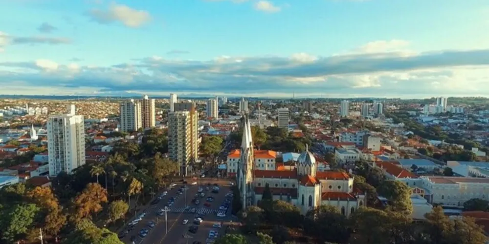 Cerca de 106 mil habitantes de Botucatu serão vacinados como uma forma de testar a efetividade da vacina da Oxford/AstraZeneca