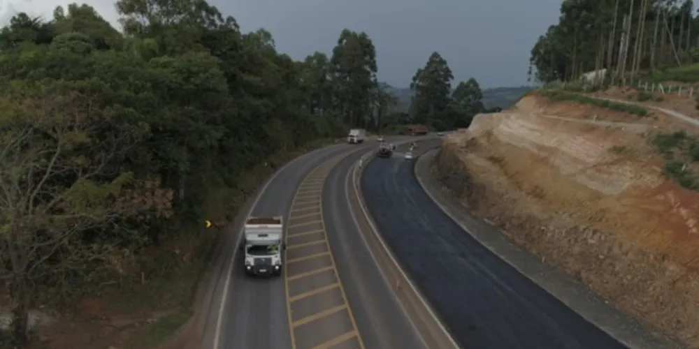 Segmento entre os kms 328 e 331 é o primeiro de uma série de trechos que serão concluídos neste ano nas cidades de Ortigueira, Imbaú e Tibagi