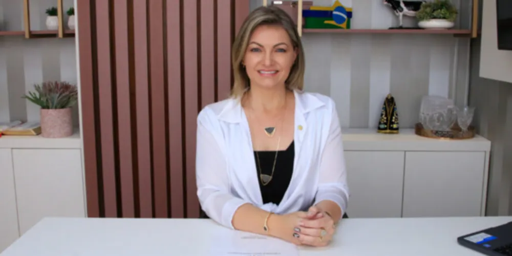 Parlamentar esteve no município neste último sábado (8) e participou de reunião com o prefeito Douglas Modesto (PSB)