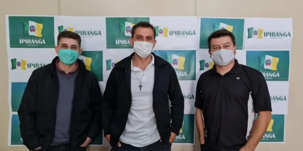 Prefeito Douglas Modesto (PSB) participou de reunião nesta sexta-feira (30)
