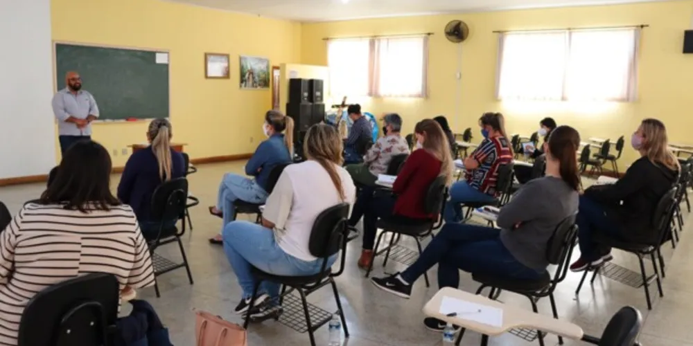 Treinamento de emergência cardiológica foi realizado neste sábado (24)