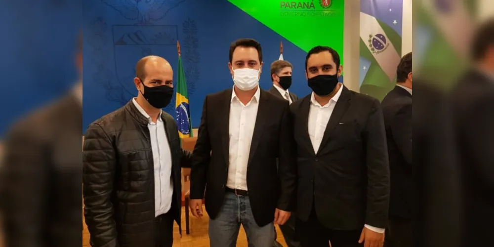 Prefeito Lucas Machado (Podemos) esteve reunido com diversas lideranças na quarta-feira (12)