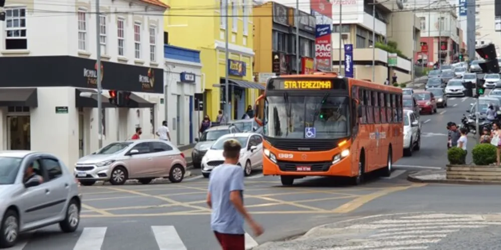 Transporte público coletivo de Ponta Grossa está em crise.