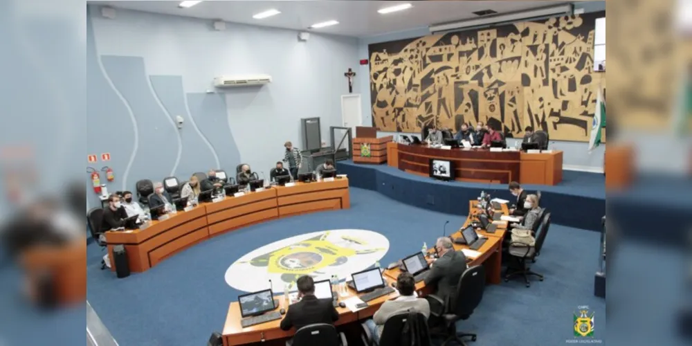 Câmara de vereadores de Ponta Grossa, durante 'Sessão Ordinária'.