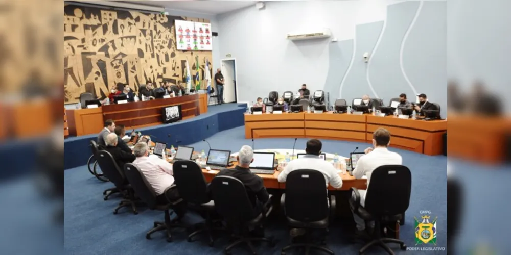 Vereadores precisam seguir os trâmites legais da Casa de Leis.