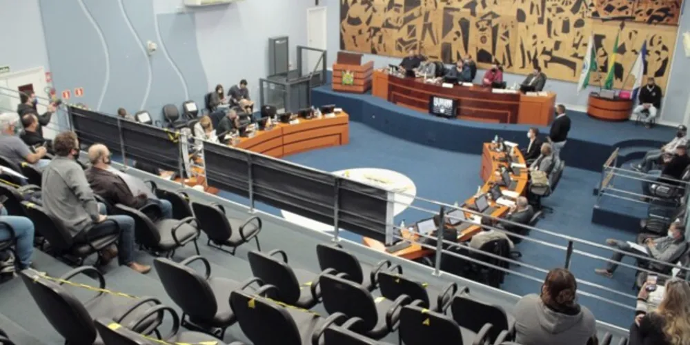 Debates iniciam às 14h, desta quarta-feira (26).