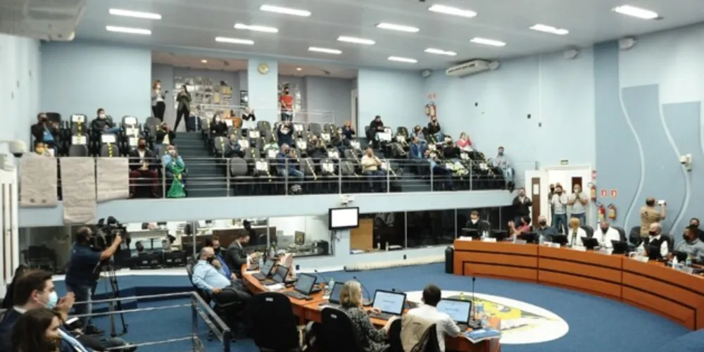 Votação aconteceu em duas sessões, nesta quarta-feira (19).