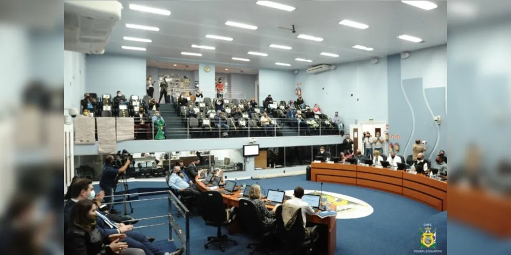 Votação aconteceu em duas sessões, nesta quarta-feira (19).