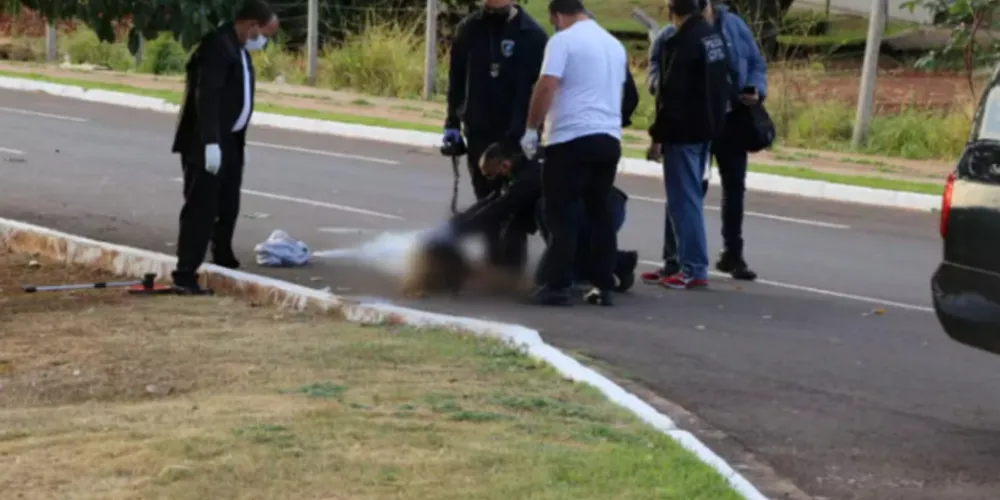 Mariana morreu com múltiplas fraturas e haviam marcas de pneu na barriga da jovem.