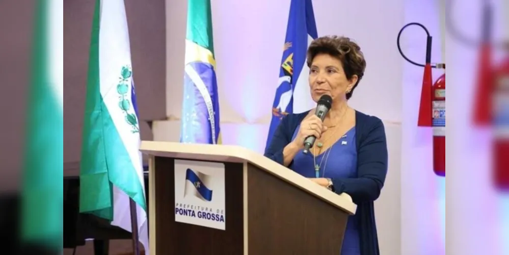 Prefeita da cidade de Ponta Grossa, Elizabeth Schmidt.