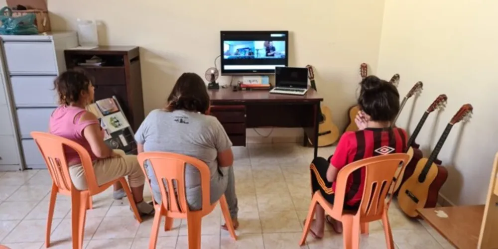 Imagem ilustrativa da imagem Projeto em PG oferece aulas de música para adolescentes