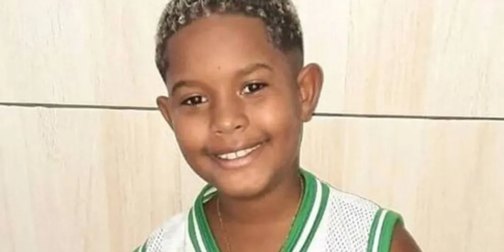 Kaio Guilherme da Silva Baraúna, de 8 anos, morreu na noite de sábado (24)
