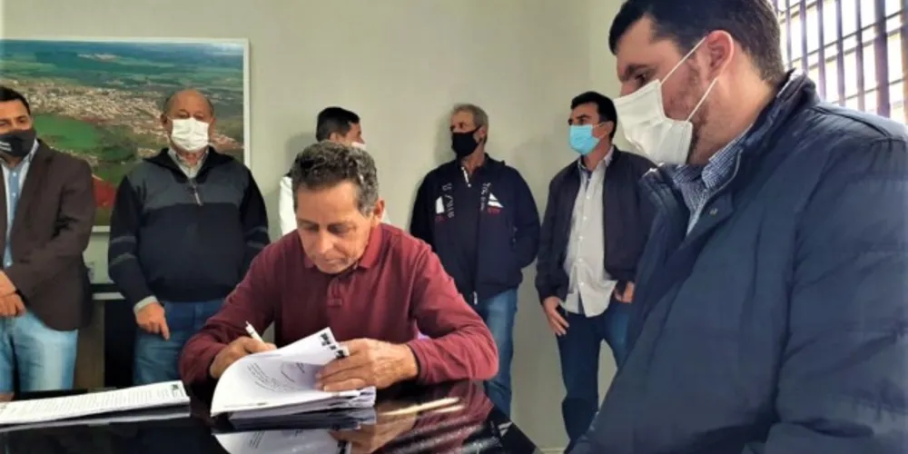 Documentos para a aquisição de dois novos terrenos estão sob análise da câmara de vereadores 