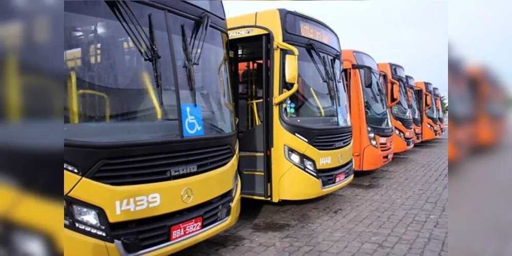 100% dos ônibus estão parados, em Ponta Grossa.