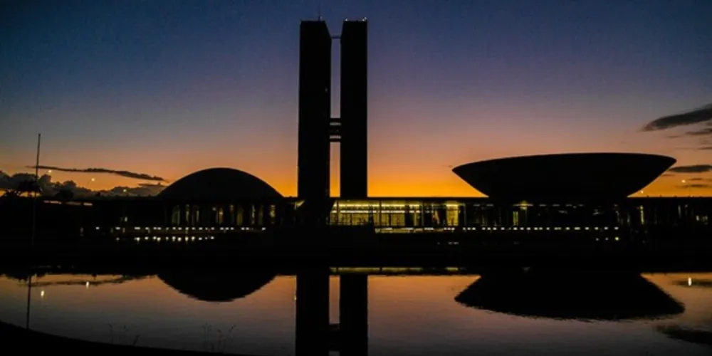 Plataforma se chama 'Simplificou'.