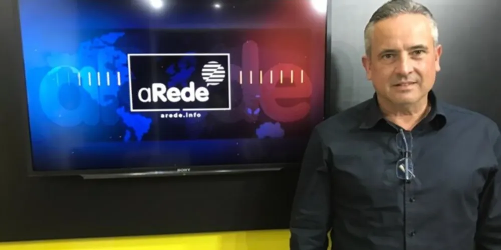 Paulo Stachowiak participou do Painel Digital do Grupo aRede nesta quinta-feira (20). Investimentos em sinalização fazem parte dos planos da prefeitura