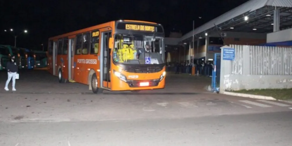 100% dos ônibus estarão paralisados.