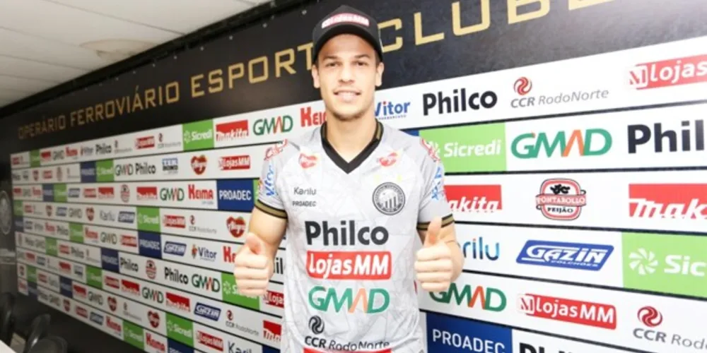 Imagem ilustrativa da imagem Goleiro Vitor é apresentado no Operário