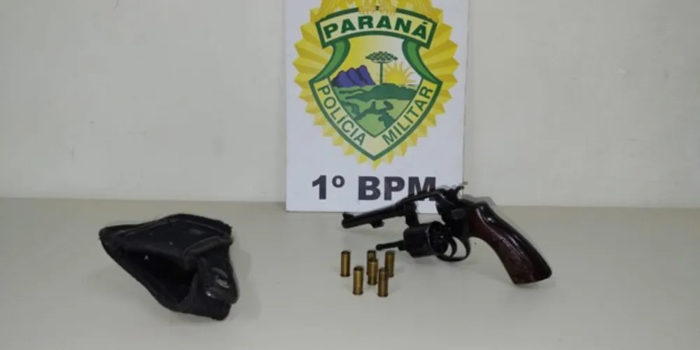 A polícia constatou que a arma pertencia à uma pessoa que já havia falecido.
