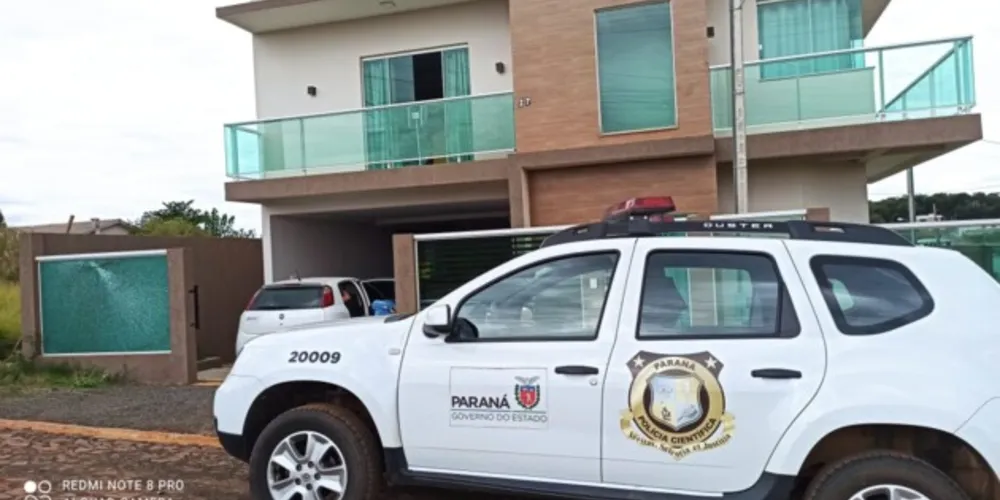 Os disparos contra a casa do diretor da Secretaria de Saúde do município de Reserva, Ricardo Arcanjo, foram feitos na madrugada deste domingo