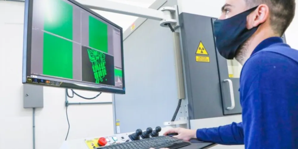 O equipamento é um dos poucos do Brasil que realiza pesquisas envolvendo análise de materiais