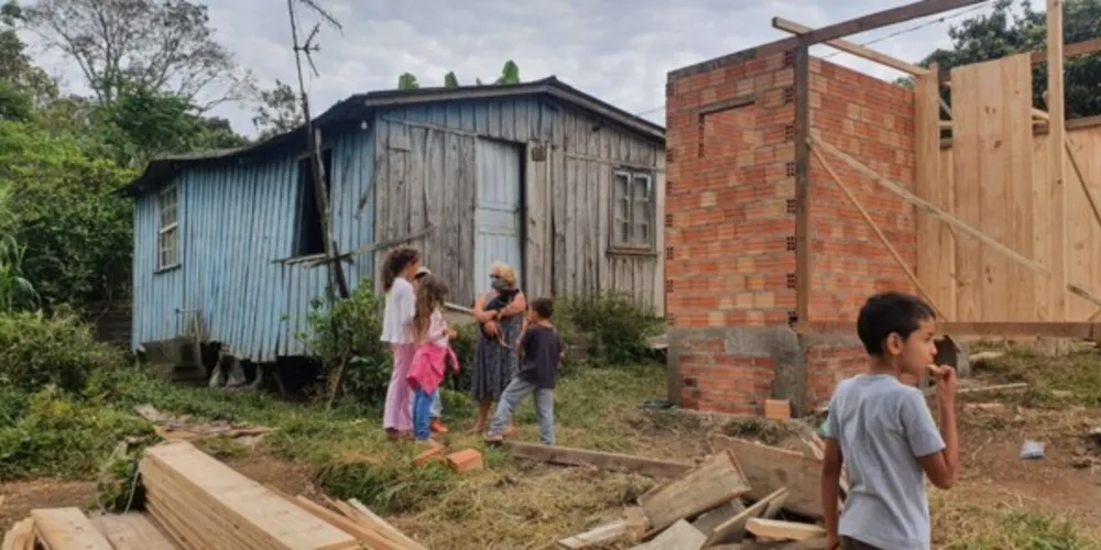 Projeto busca amparar moradores de Ponta Grossa em situação precária