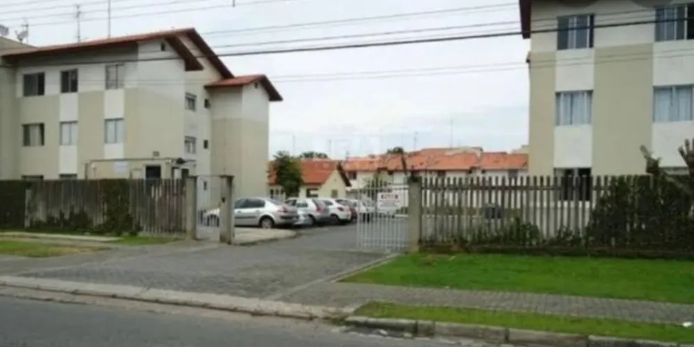 Sete pessoas conseguiram conter o suspeito até a chegada da Polícia Militar