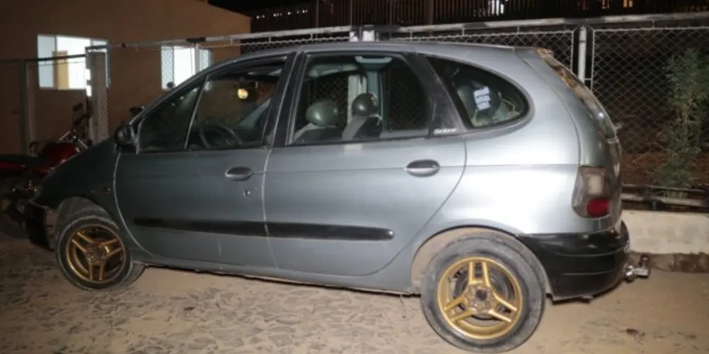Acidente aconteceu no cruzamento das ruas José Carlos Rodrigues e Ferreira de Araújo