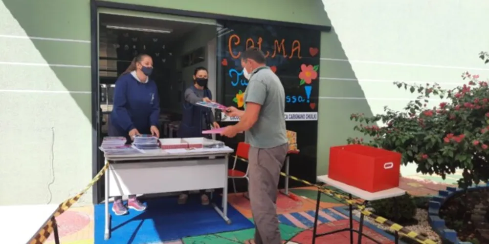 Equipe se une para atender 100% dos alunos