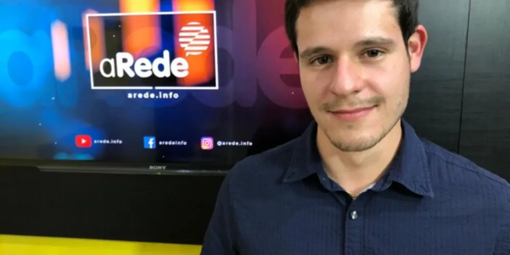 Engenheiro civil Rafael Montrezol fala das vantagens das telhas metálicas.  