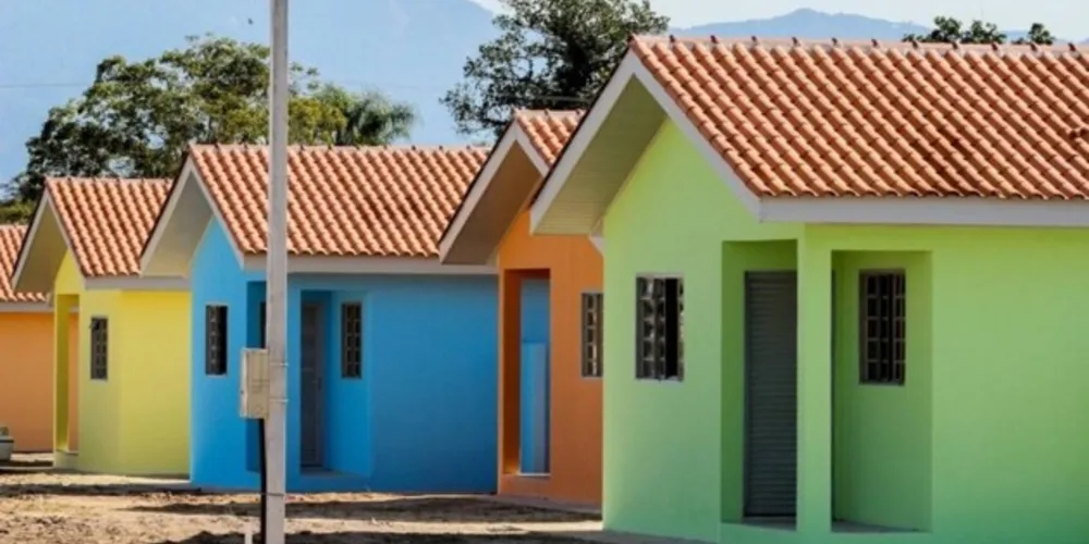 Imagem ilustrativa da imagem PR e Cohapar lançam o programa Casa Fácil