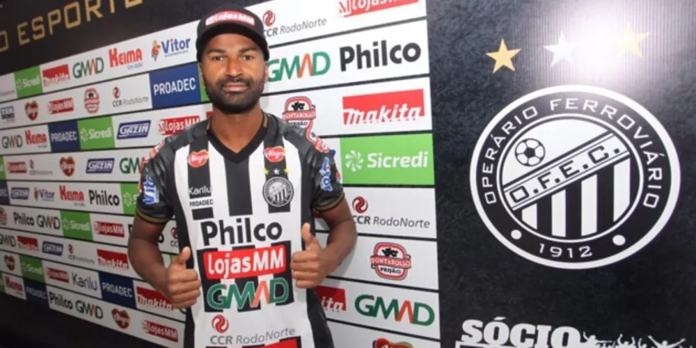 Zagueiro já jogou a Série B pelo alvinegro em 2020. Tendo 25 jogos disputados, sendo 19 como titular, e um gol marcado