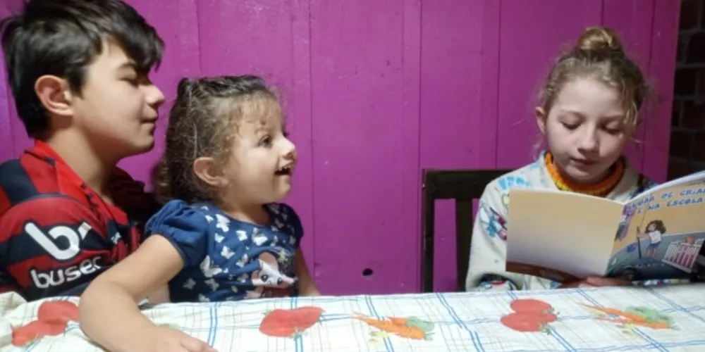 Alunos realizaram seus trabalhos e enviaram fotos