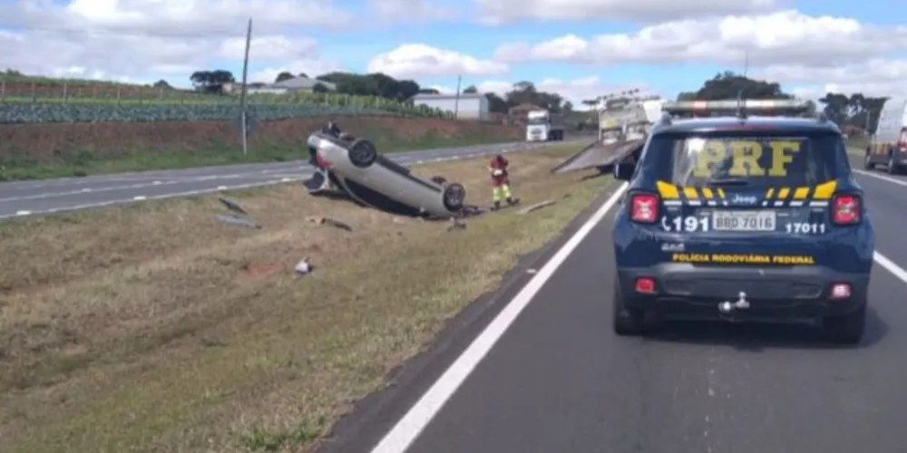 Acidente aconteceu no início da tarde desta sexta-feira na Rodovia do Café