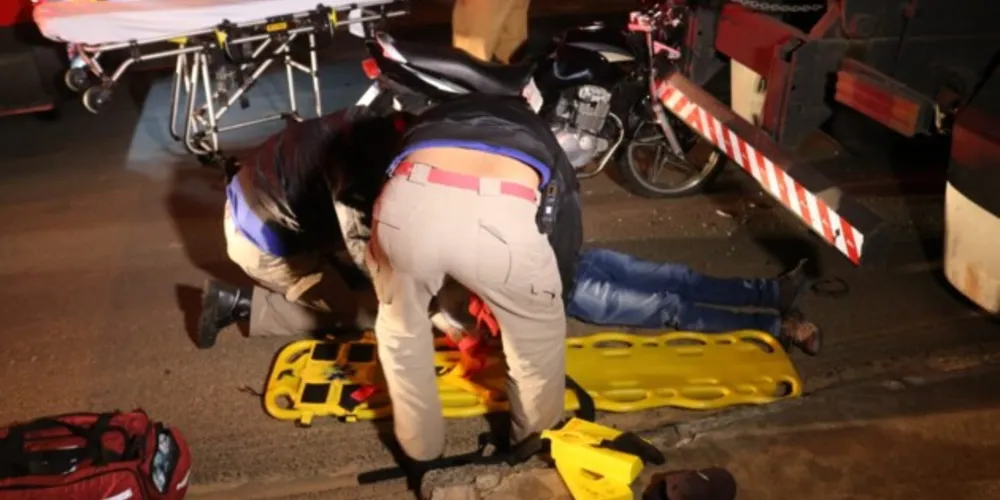 Acidente aconteceu na noite desta terça-feira (25), no Jardim Carvalho