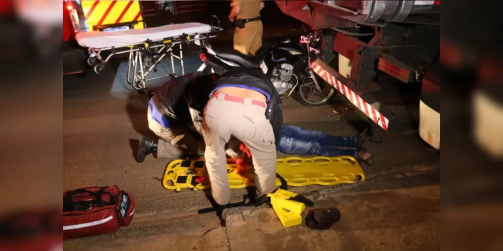 Acidente aconteceu na noite desta terça-feira (25), no Jardim Carvalho