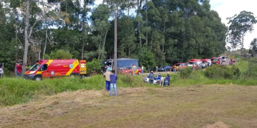 Acidente aconteceu nesta segunda-feira num trecho que liga o trevo da UTFPR à PR-151