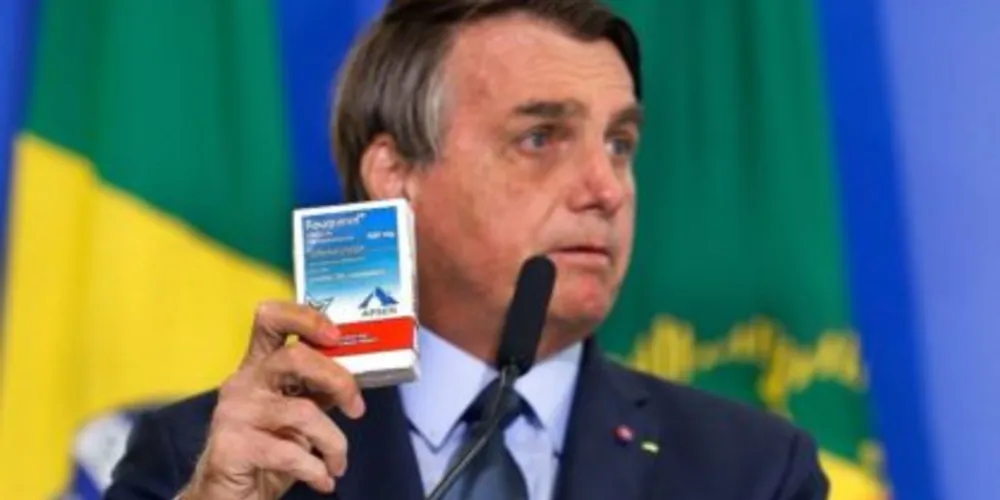 Presidente criticou médicos por não oferecerem o medicamento aos seus pacientes